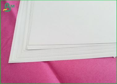 % 100 Virgin Wood Kaplanmamış Baskı Kağıdı Kapakları İçin Mükemmel Printability