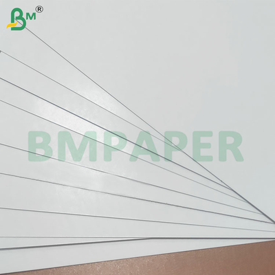 300 gsm Oyun Kartı Kağıdı Çift Yan Beyaz Siyah Çekirdek 450*320mm