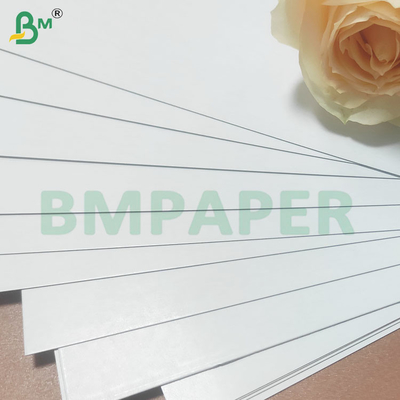 300 gsm Oyun Kartı Kağıdı Çift Yan Beyaz Siyah Çekirdek 450*320mm