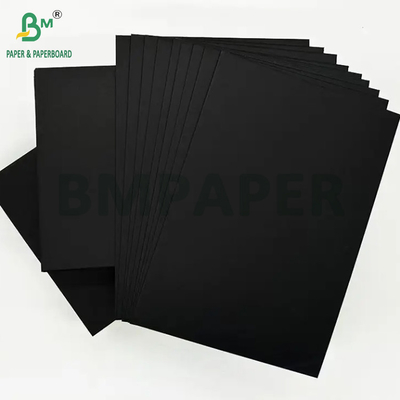 400 gram 450 gram Parfüm Kutusu için Siyah Karton Yapraklar 89 x 119cm İyi Katlanabilir