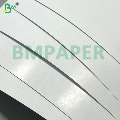 300 Gsm Yüksek sertlik Oyun Kart Kağıdı Çift Yan Beyaz Kaplı Siyah Çekirdek 635*940mm Stratch Kartı için