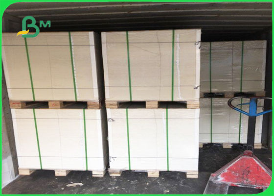 FSC / FDA Onaylı Tek Taraflı Kaplamalı Beyaz Kraft Kağıt 35/40GSM Levhalarda