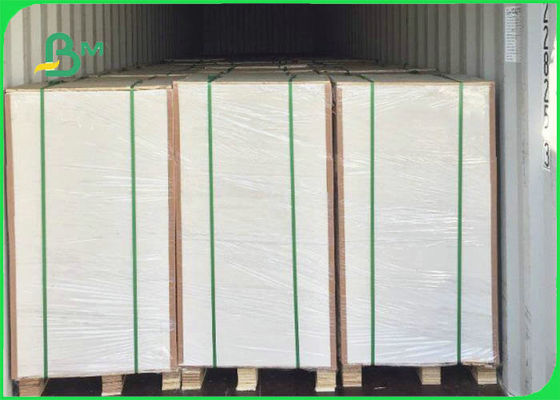 61 * 61 cm 1.5mm 2.0mm FSC ve SGS Dubleks Kurulu Kozmetik Kutuları Için Beyaz Geri