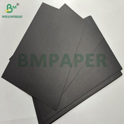 80gsm 90gsm 100gsm Saf Siyah Kraft Kağıt Alışveriş Çantaları İçin 70 x 100cm