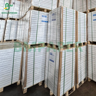 12 x 18 inç 40g 50g Beyaz Yapışkanlık Yoksun Yüzey Silikon Kağıt Kurabiye Pişirme için